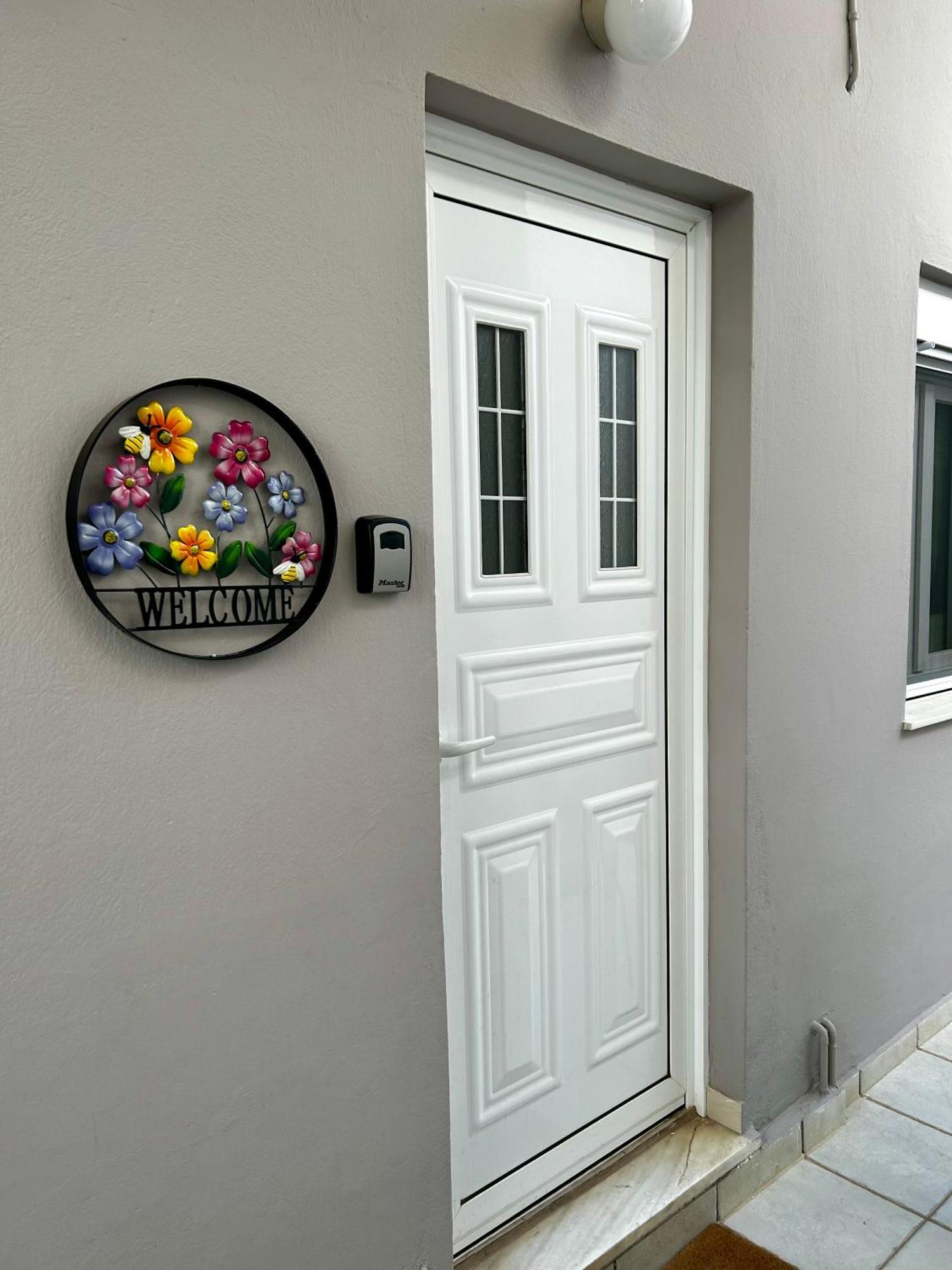Flower House In Koropi-Near Airport Dış mekan fotoğraf